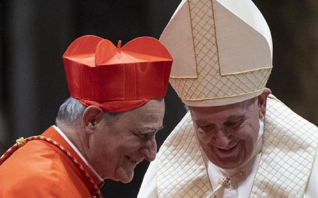 Il cardinale Zuppi con papa Francesco