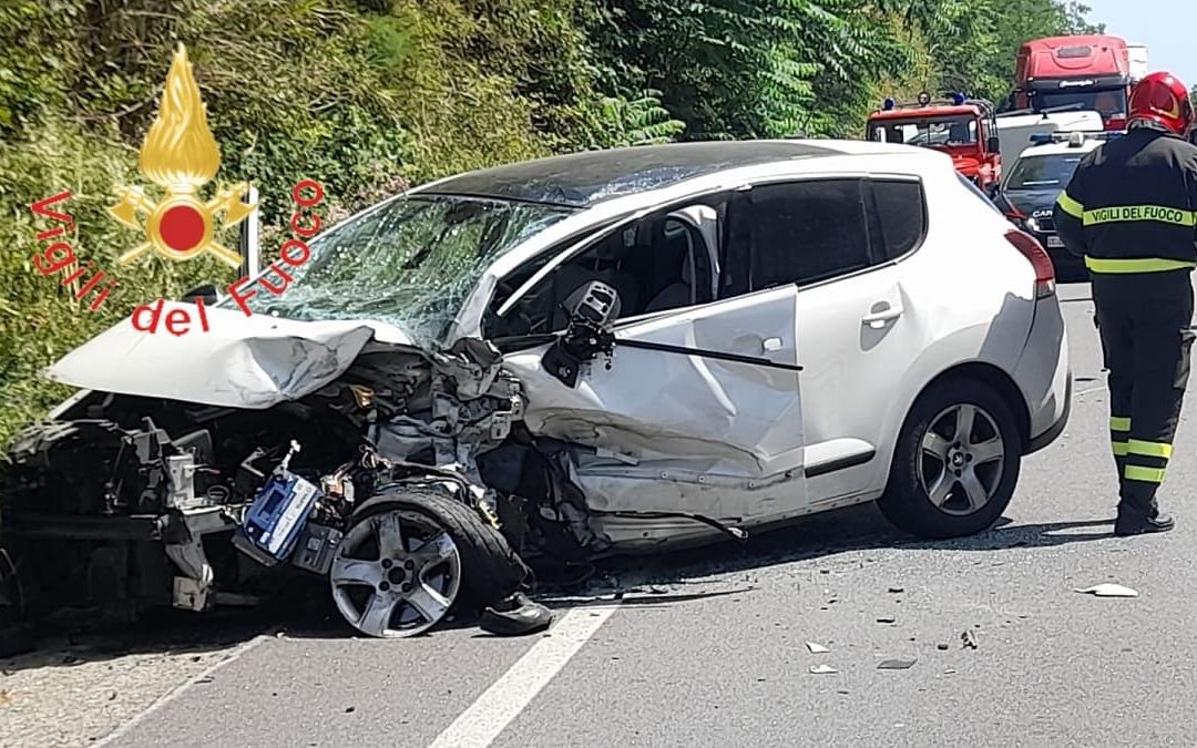 Una delle auto coinvolte nell'incidente