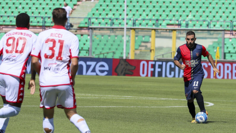 Cosenza ko in casa: al Marulla vince il Bari 1-0