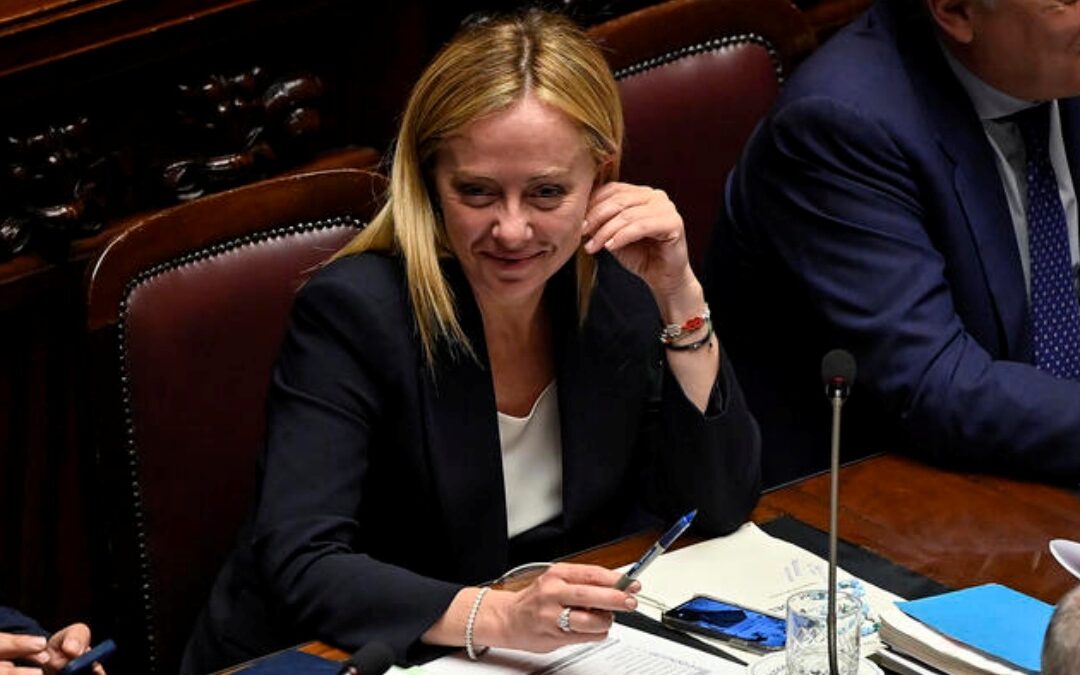 Giorgia Meloni durante il voto di fiducia al Senato