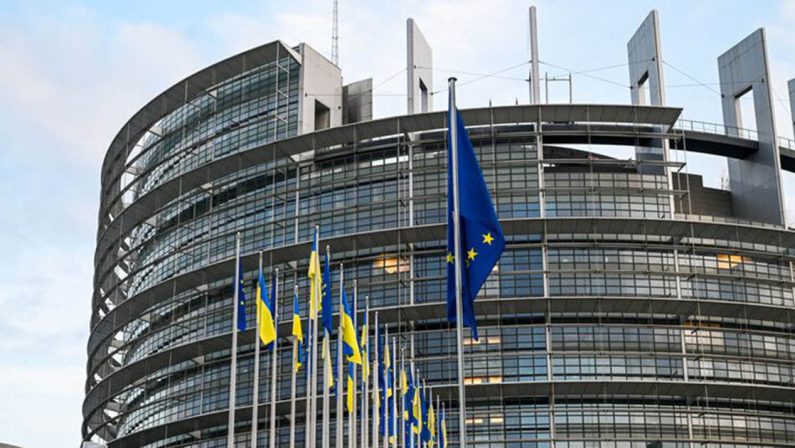 Intelligenza artificiale, le proposte di regolamentazione dell’Europarlamento