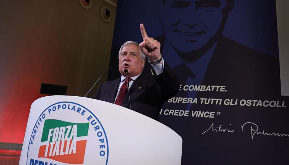 Tajani: «Forza Italia La Pietra Su Cui Poggia Il Sistema Politico» - Il ...