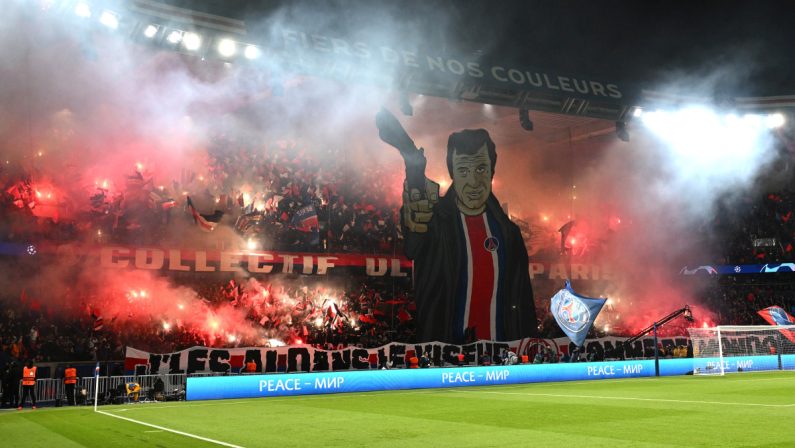 Notte di scontri a Milano, fermati 73 tifosi del Psg