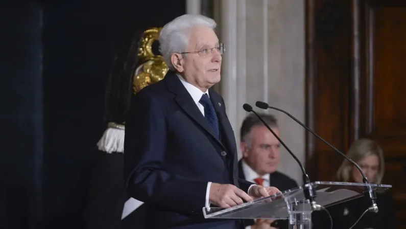 Ddl concorrenza, Mattarella promulga la legge ma manda rilievi a Governo e Parlamento