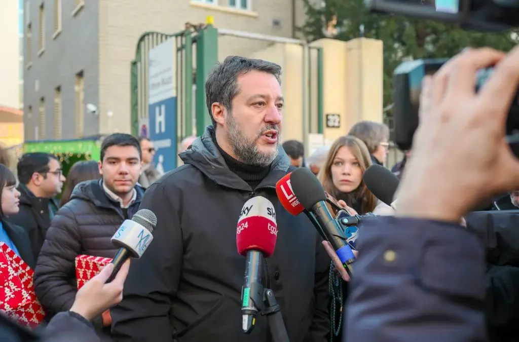 Europee, Salvini “Non mi candido, resto ministro”