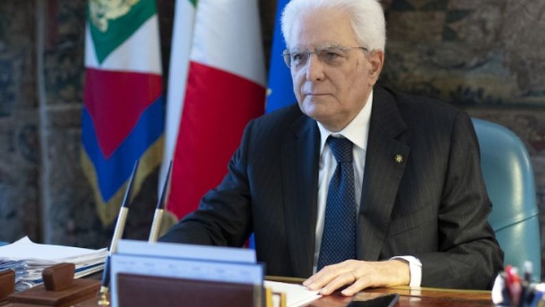 Mattarella “Rimuovere ovunque ostacoli alla libertà d’informazione”