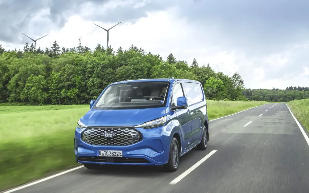 Al via gli ordini del nuovo Ford E-Transit Custom 100% elettrico