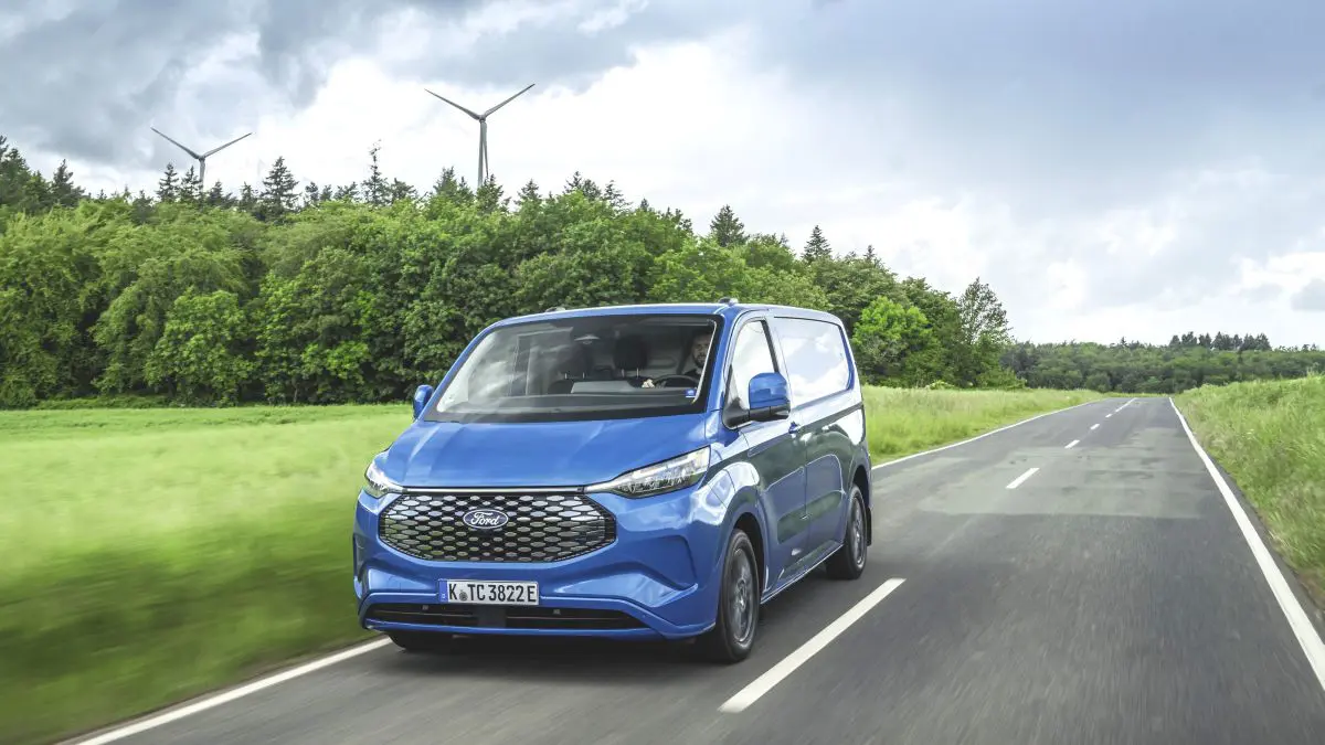 Al via gli ordini del nuovo Ford E-Transit Custom 100% elettrico