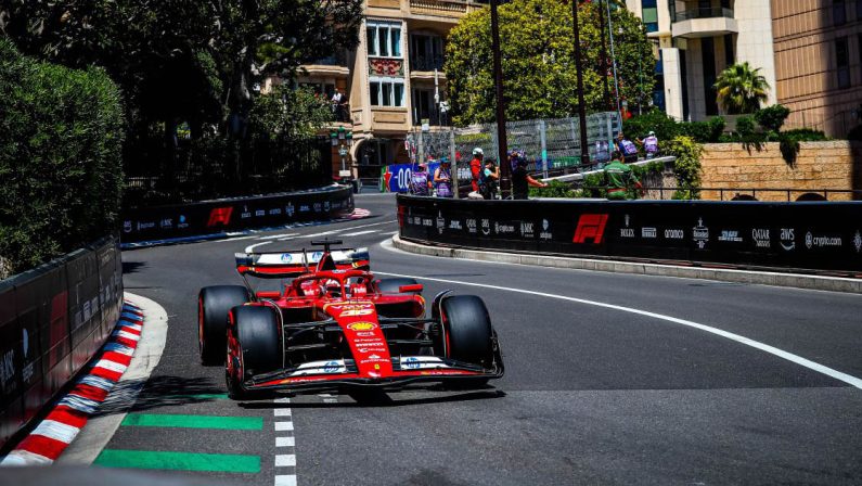 Formula 1, Pole Leclerc a Montecarlo davanti a Piastri, Sainz terzo