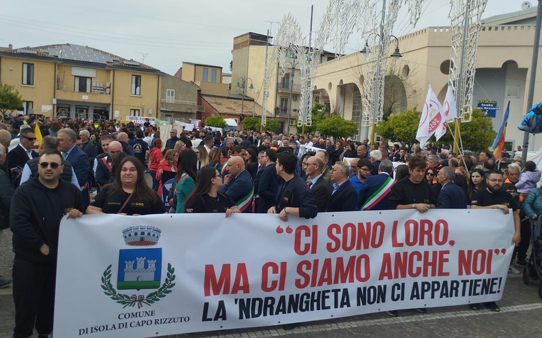 Il corteo a Isola Capo Rizzuto