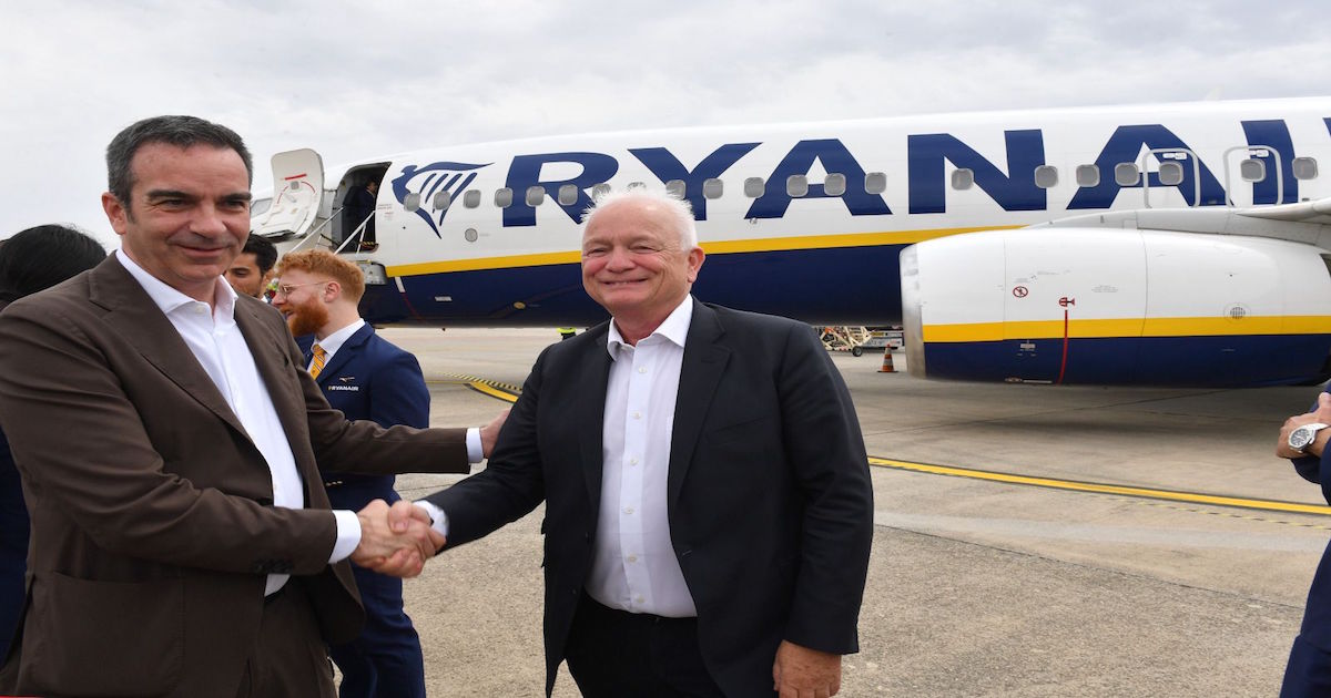 https://www.quotidianodelsud.it/wp-content/uploads/2024/05/Occhiuto-E-Eddie-Wilson-ceo-di-Ryanair.jpg