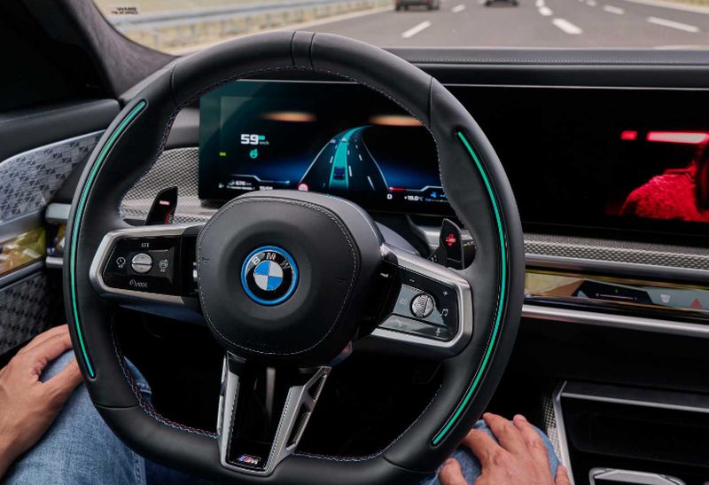 Su Bmw Serie 7 sistemi avanzati di guida autonoma