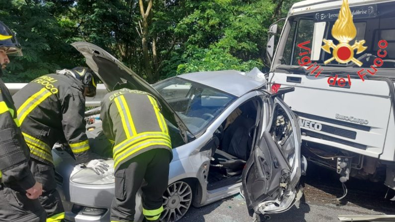 Incidente mortale sull'autostrada in provincia di Cosenza