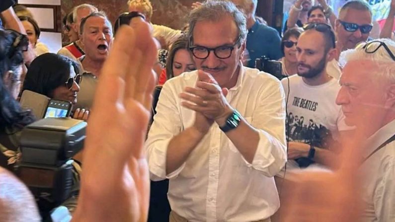 Comunali Vibo, il ballottaggio va ai progressisti: Enzo Romeo nuovo sindaco