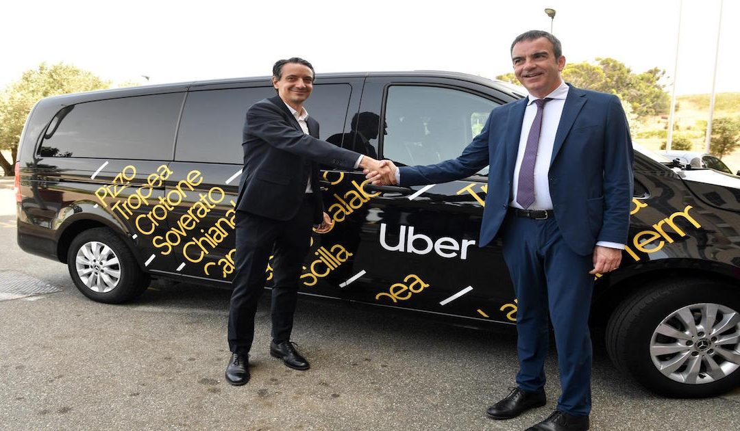 Il presidente della Regione Calabria Roberto Occhiuto e il general manager di Uber Italia, Lorenzo Pireddu