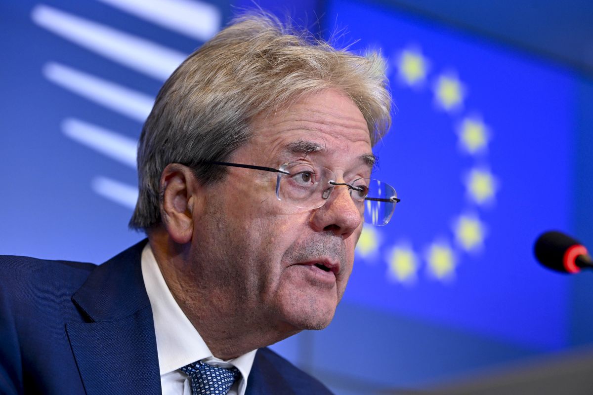 Ue, Gentiloni “Italia contribuisca al riscatto europeo”