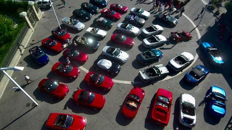 Mazda, la passione MX-5 incontra la solidarietà