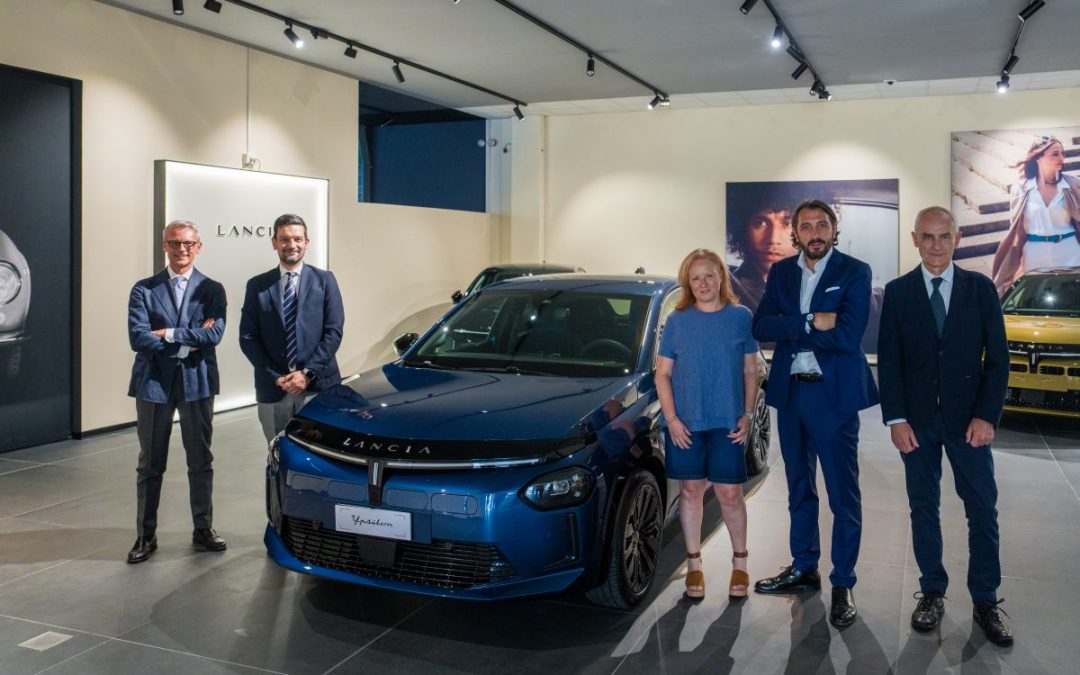 Consegnata la prima Nuova Lancia Ypsilon