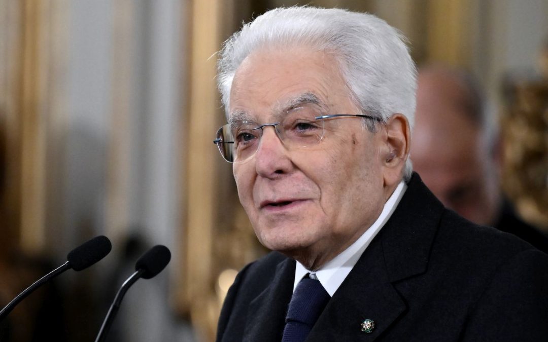 Mattarella fa visita agli azzurri “Per voi l’affetto dell’Italia”