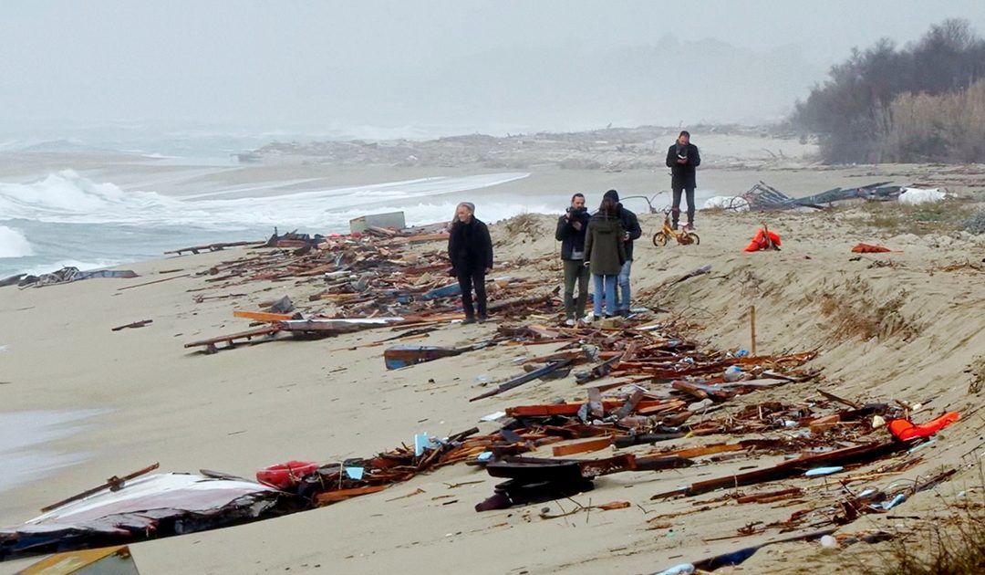 Strage di Cutro: sei indagati nell’inchiesta sul ritardo dei soccorsi