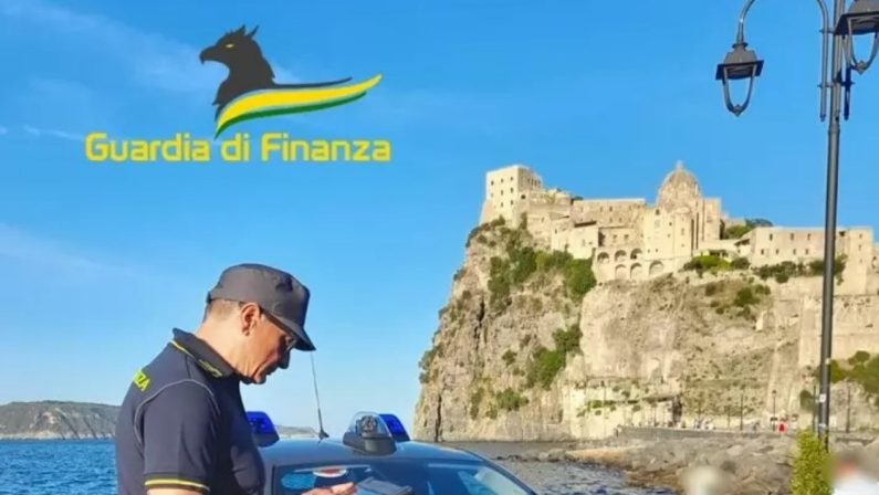 Ischia, tariffe gonfiate: sanzionati 30 tassisti