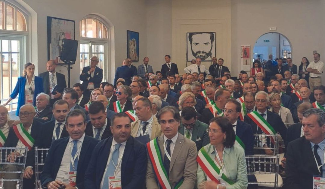 G7, riuniti 97 sindaci del Reggino: «Partire da qui per un nuovo modello di sviluppo»