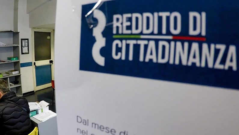 Truffa sul reddito di cittadinanza, arrestate due persone a Bagnara