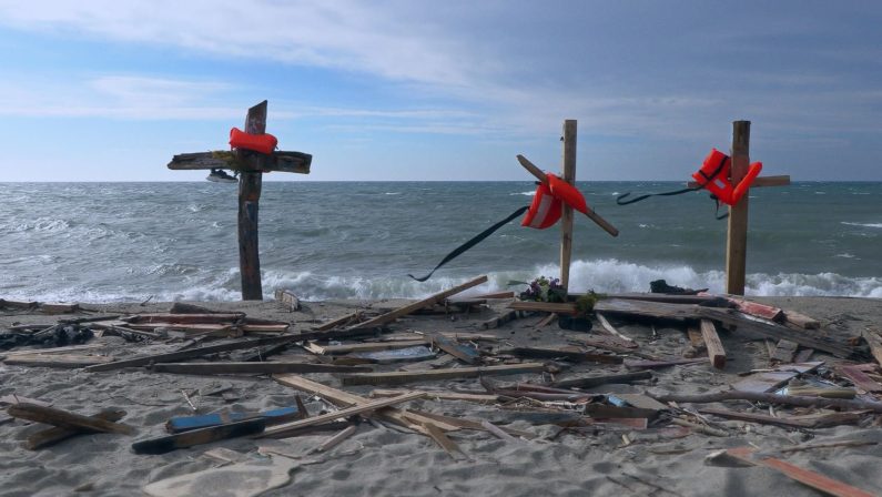 Naufragio di Cutro, la Marina militare fu informata un giorno dopo