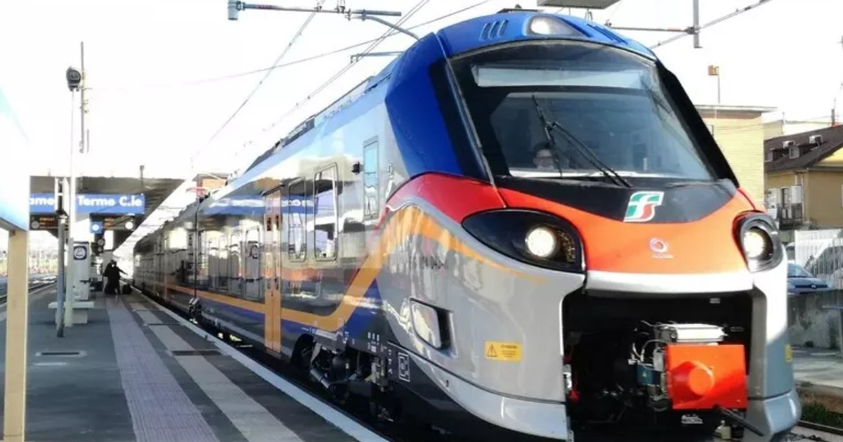 Emergenza treni in Calabria, primo giorno di blocco ed è caos