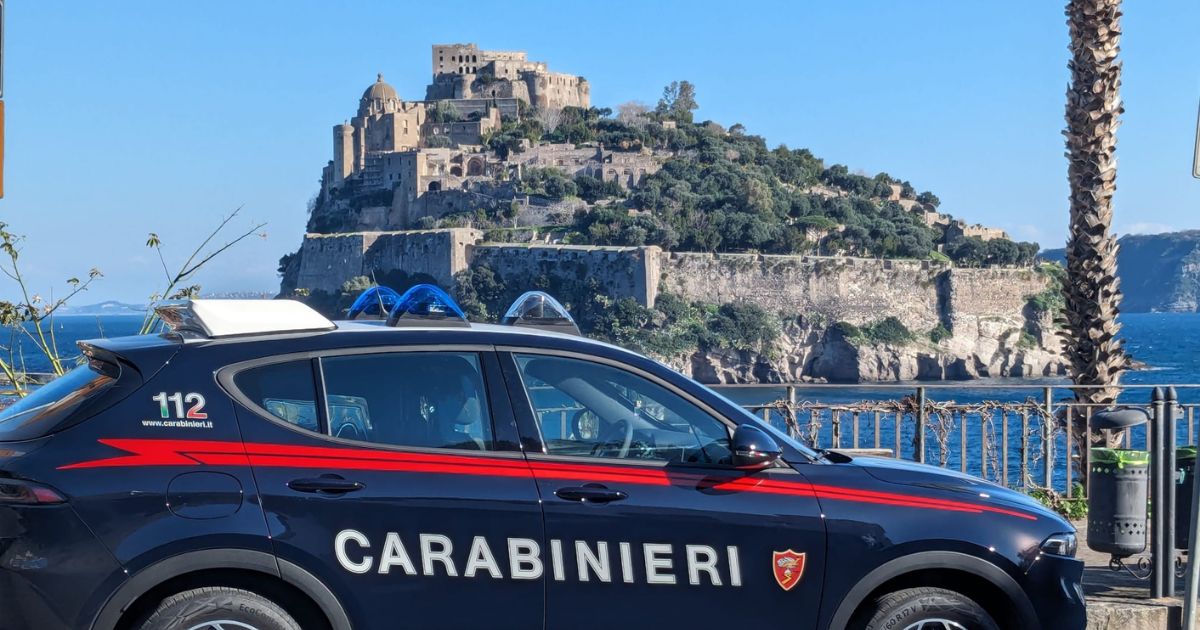 Ischia, rissa davanti a un chiosco. Tre giovani denunciati