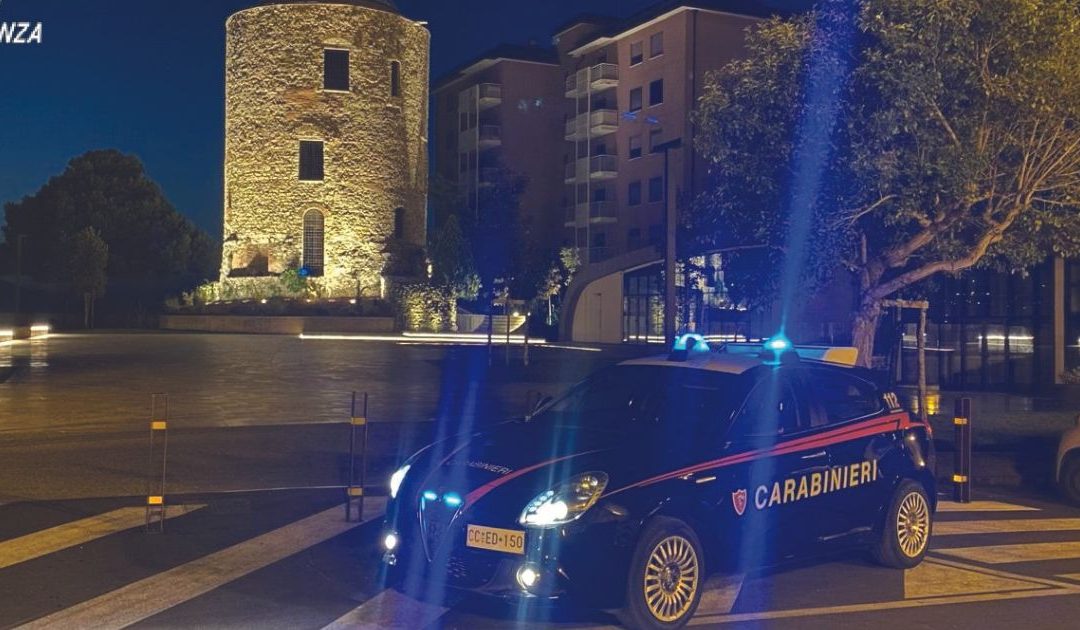 Potenza, minacciava la moglie ubriaco. In arresto un 39enne