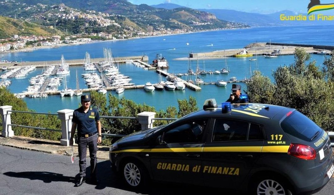 Cetraro, contrabbando: sequestrati 41mila prodotti accessori ai tabacchi