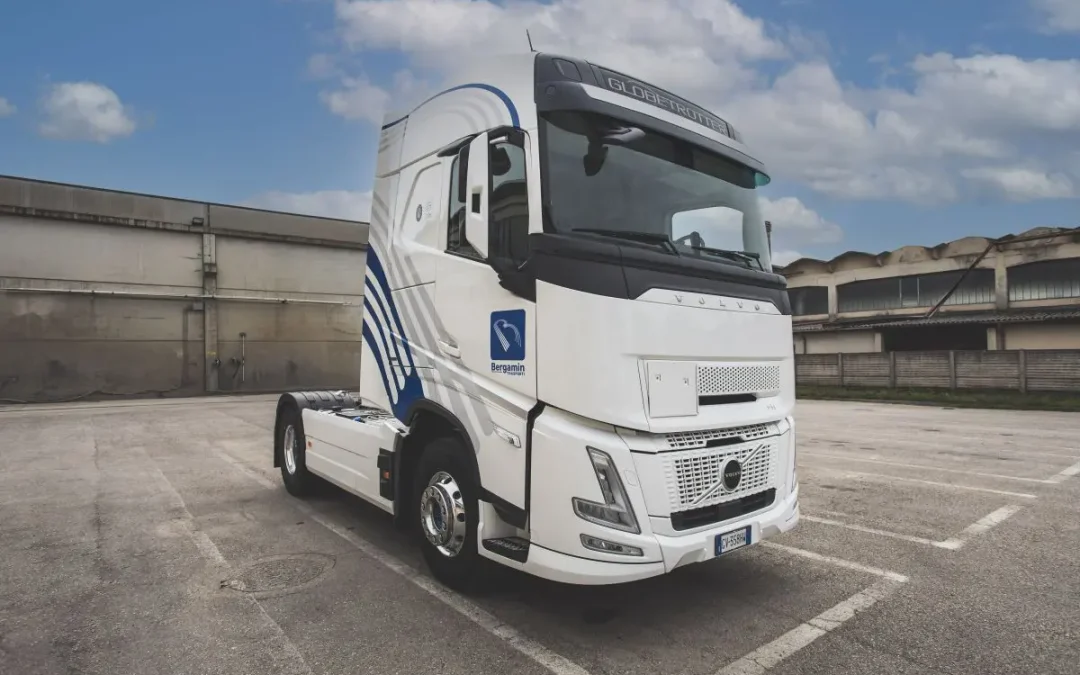 Volvo consegna uno dei primi FH Aero all’azienda di trasporti Bergamin