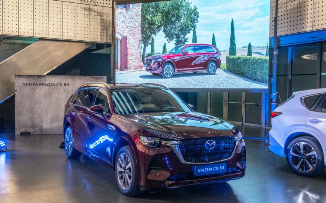 Mazda CX-80, “prima” della nuova ammiraglia al Salone di Torino