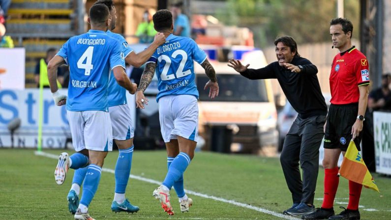 Serie A, il Napoli vince ancora, poker azzurro a Cagliari