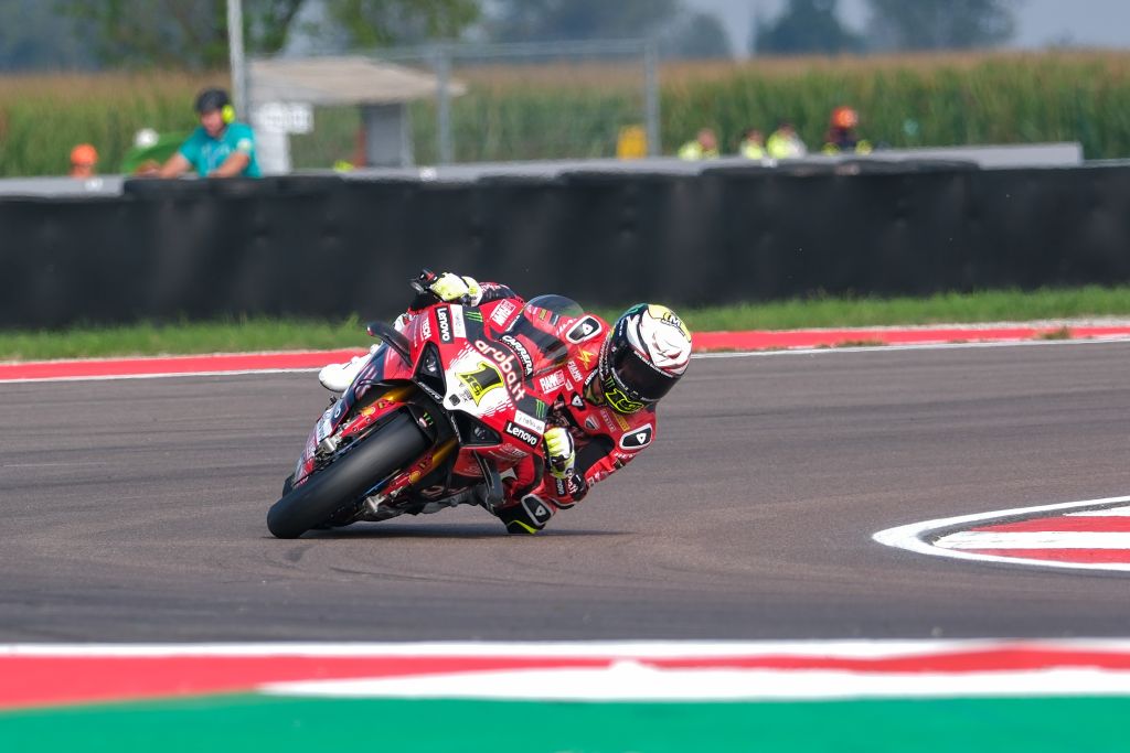 Superbike, al Gp d’Aragon Bautista vince la Superpole Race