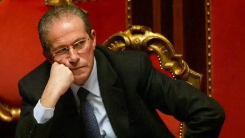 ENRICO LA LOGGIA: “FERMEREMO LA LOBBY DEL VENETO, VUOLE SPACCARE IL PAESE”