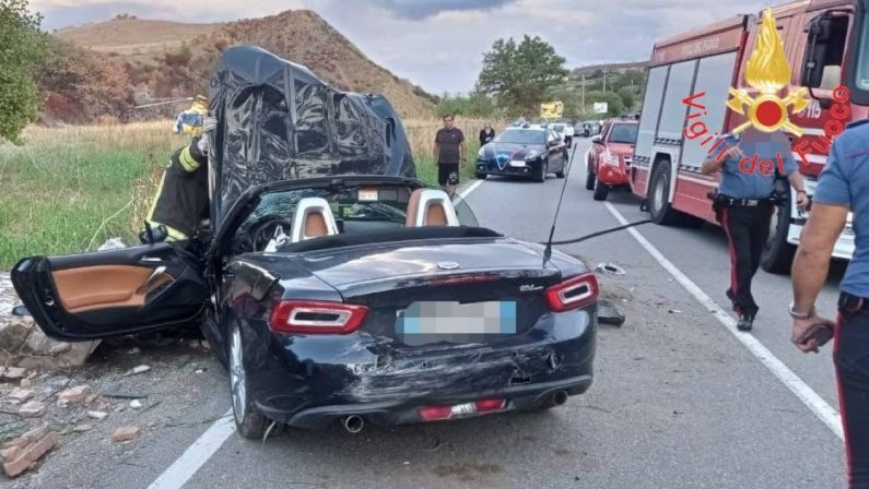 Incidente stradale a Borgia, un morto