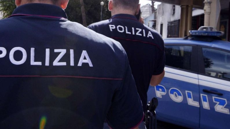 Violenza sessuale di gruppo su una minore nel Reggino: 9 arresti