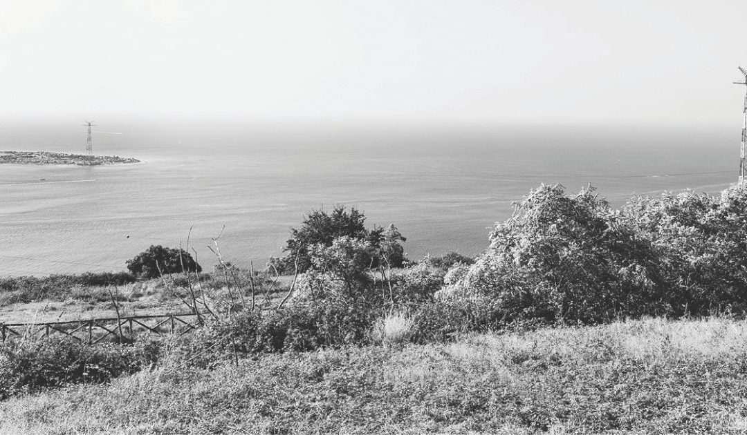 Lo Stretto visto da Forte Siacci (foto di Marco Introini)