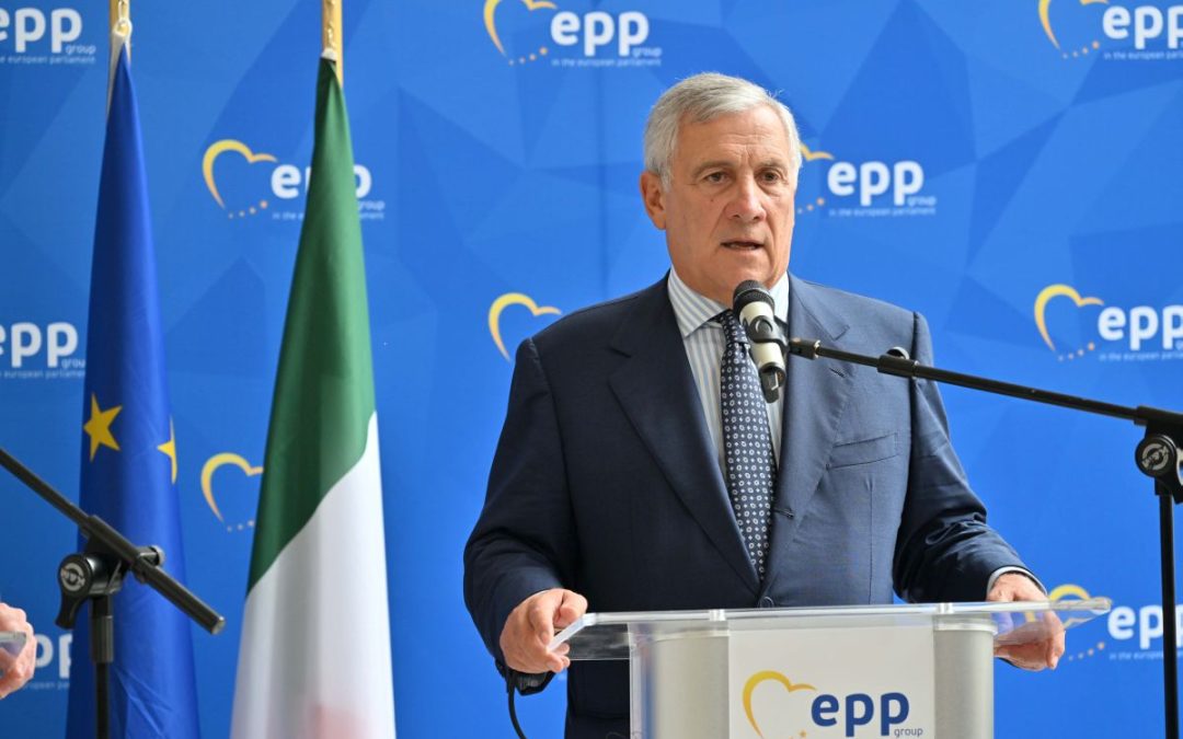 Tajani “Combattimenti in corso, gli italiani lascino il Libano”