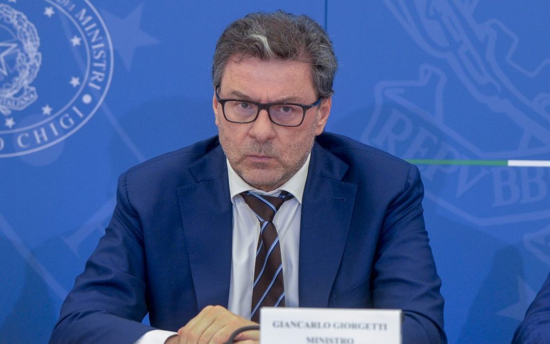 Giorgetti “No a retorica su extraprofitti, ma serve contributo di tutti”