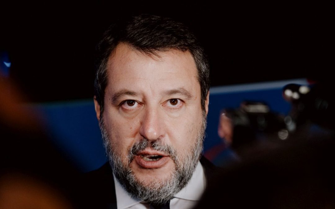 Treni, Salvini “Guasto per un errore umano, mi scuso con i passeggeri”