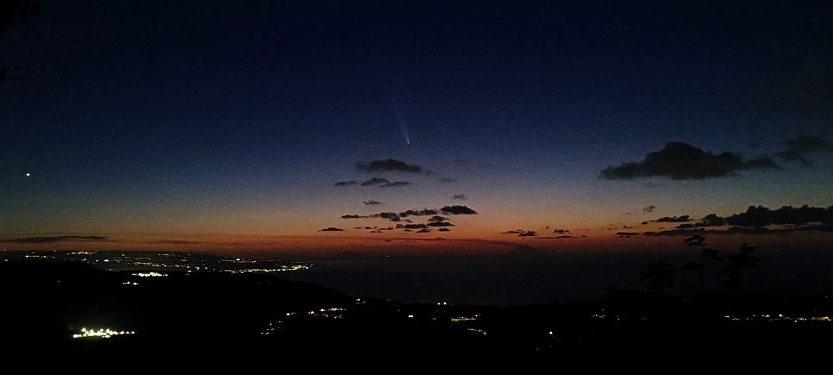 La Cometa vista d Tropea (Foto Giovanni Simonelli)