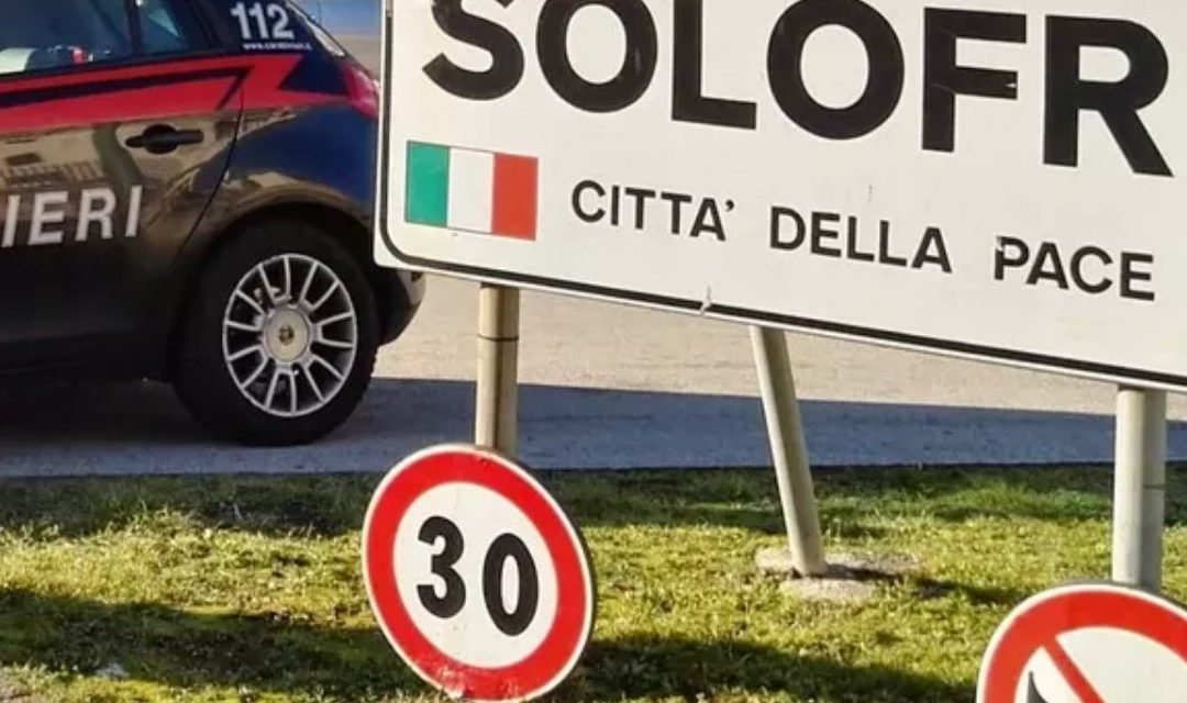 Troppo chiasso, aggressione con mannaia a Solofra