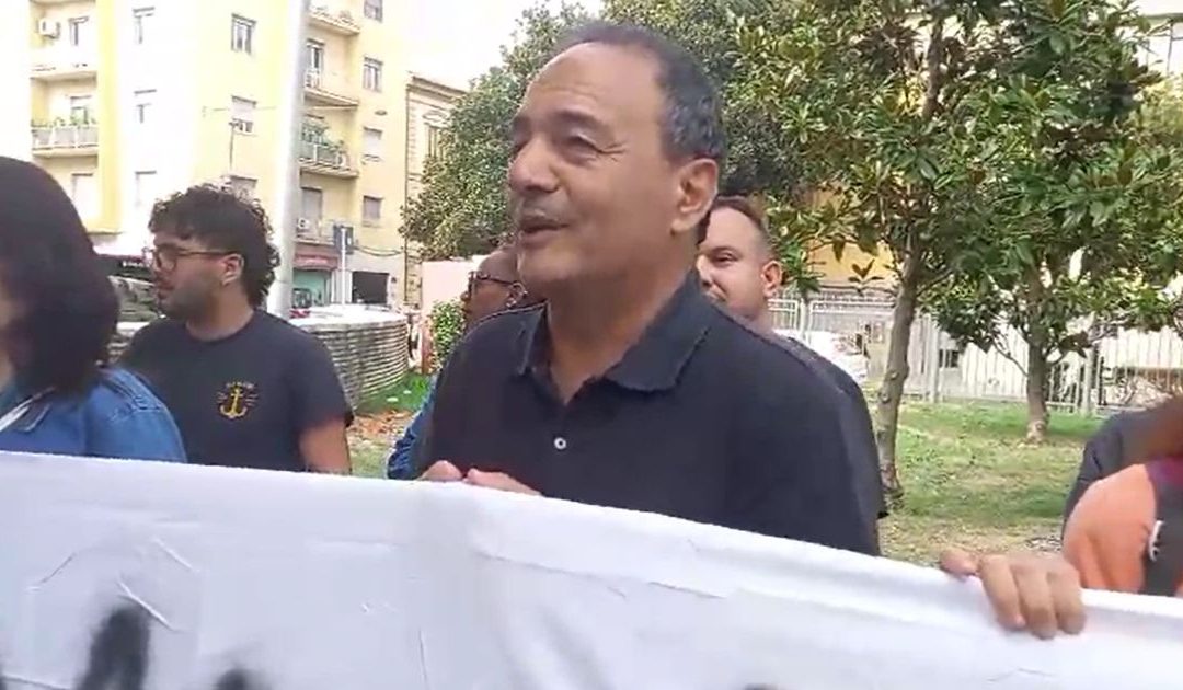 Catanzaro, anche Mimmo Lucano in piazza per Maysoon – VIDEO