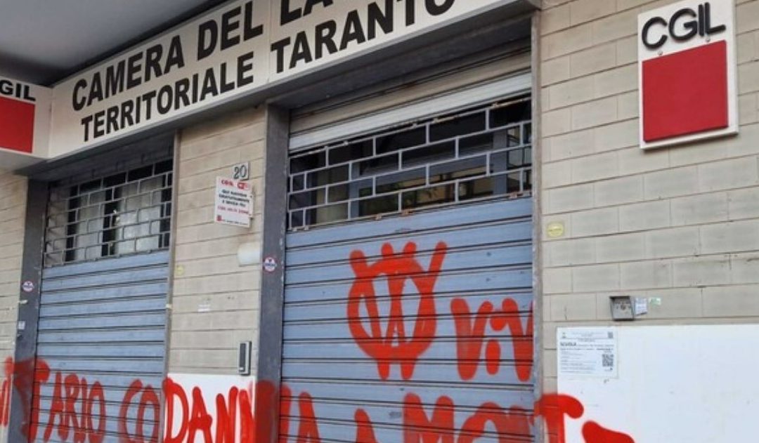 Attacco alla Cgil di Taranto: imbrattata la sede con scritte no vax