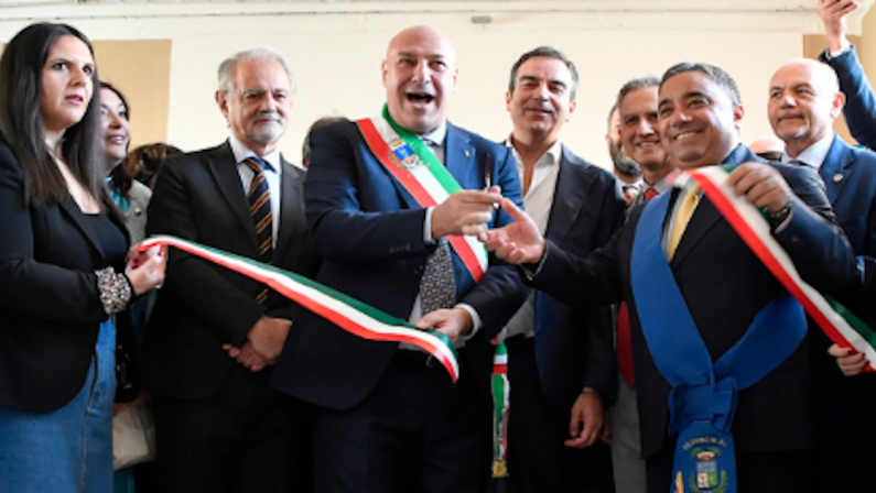 Crotone, inaugurata la facoltà di Medicina: al via il corso interateneo 