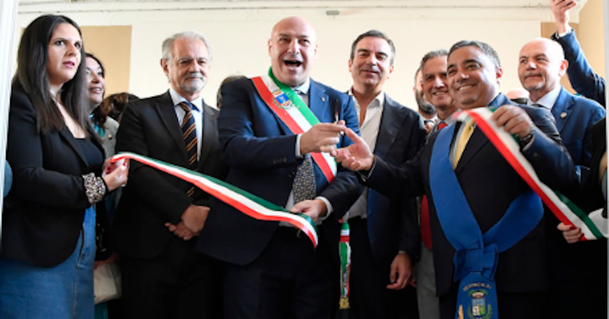 Crotone, inaugurata la facoltà di Medicina: al via il corso interateneo 