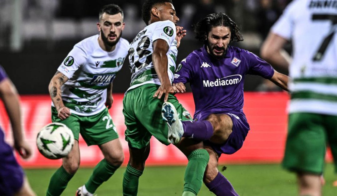 La Fiorentina fatica, ma piega 2-0 i campioni del Galles